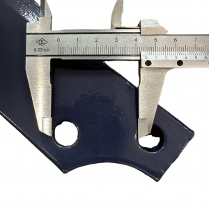 Wear-resistant 65 manganese steel plowing knife thickened and hardened plowing knife