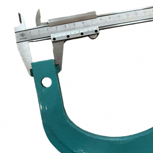 Rotary tiller blades for wet and dry fields