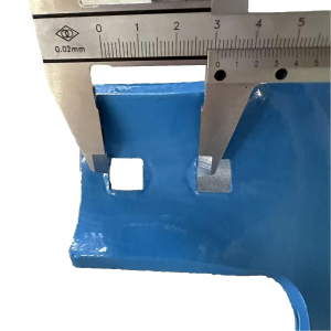 Heavy-duty plow shovel, wear-resistant and durable