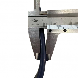 Wear-resistant 65 manganese steel plowing knife thickened and hardened plowing knife