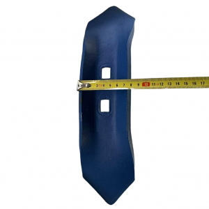 High-strength wear-resistant plow tip