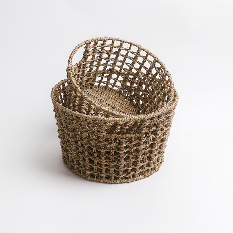 Round Shape Handmade Seagrass Material Basket Brown