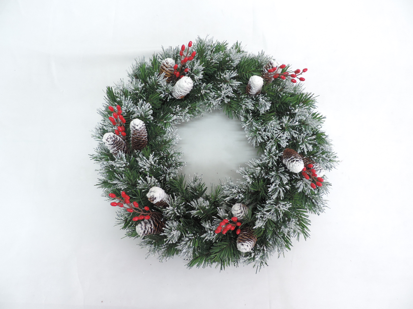 The origin and creativity of Christmas wreath