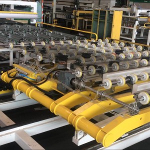 Renewable Design for Glass Automatic Loading And Cutting Line - Tilting gass loading machines before cutting process raw glass – Fuzuan