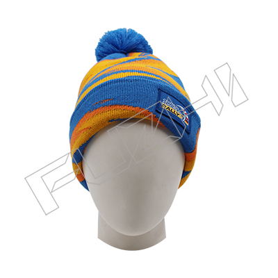 Customize logo knitted winter beanie with pom