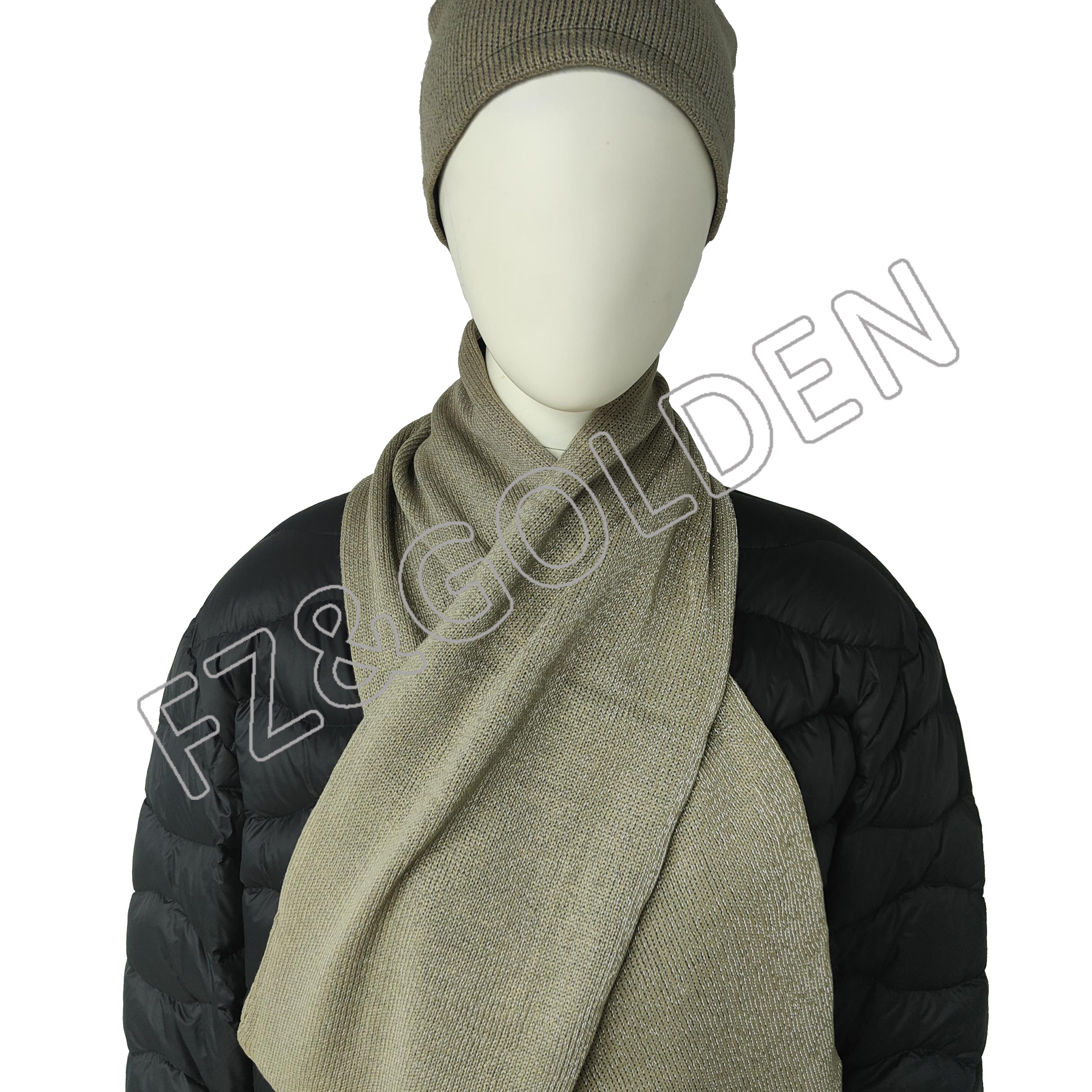 Export Scarf For Men Factory –  Reflective knitted adult scarf   – FUZHI