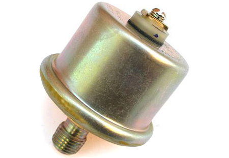 Oil pressure sensor: engine lubrication system under control