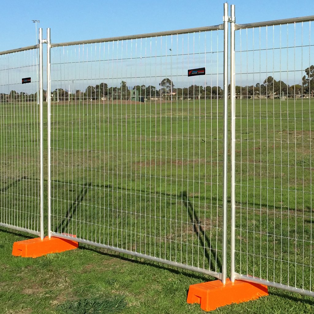 temporary fence (25)
