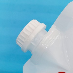 Прилагодено печатење бликана алуминиумска фолија пластична 1L 2L 2,5L 5L течна торбичка за полнење вода за пакување сок од сок