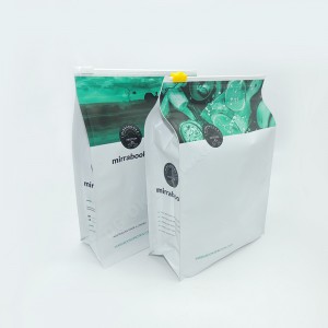 Custom 2.5kg 5kg 10kg Moisture-proof Pet Food Packaging Bags Flat Bottom Pet Food Bags With Slider Zip.