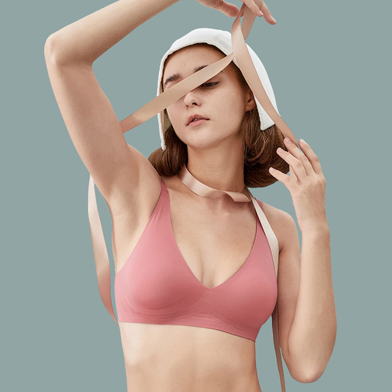 China Women Comfortable Breathable Invisible Jelly Seamless Bra
