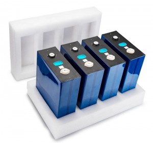 As células prismáticas da bateria do lítio lifepo4 de LF173 3.2V 173AH EVE classificam uma bateria da empilhadeira