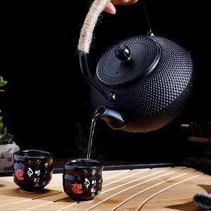 iron tea pot