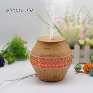 120ML Aroma Essential Oil Diffuser Ultrasonic Aromatherapy Diffuser Cool Mist Humidifier Whisper Quiet – 7 Color Changing Lights for Car Home Office Bedroom (Wood Grain)