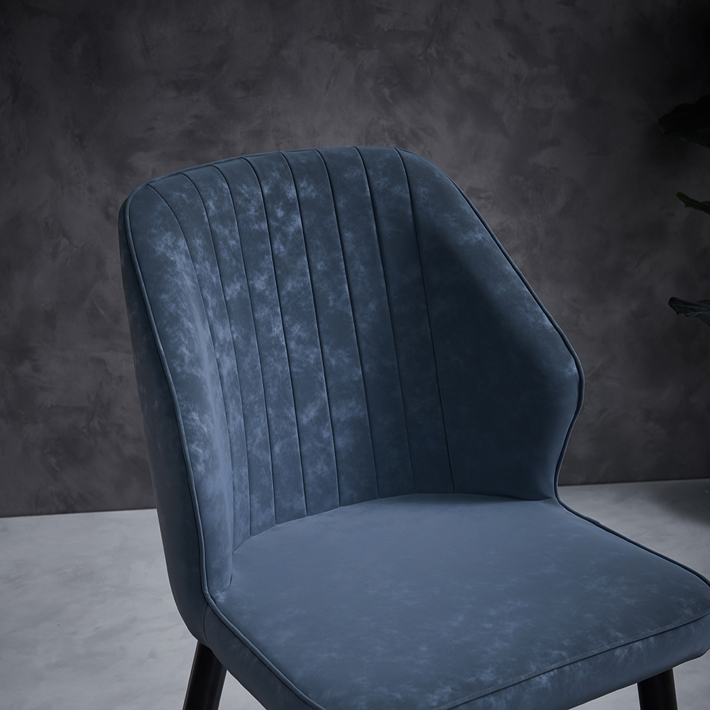 European Style Modern Luxury Nordic Black Metal Legs Dining Chairs Blue Leather Velvet Fabric Wing Back Dining Chairs