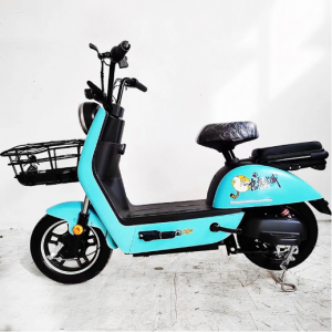 Choose our electric scooter and revolutionize your daily commute today.