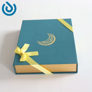 קופסת מתנה שוקולד בצורת ספר עם קשת