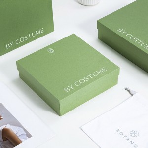 Custom Clothing Retail Packaging Boxes