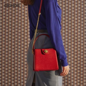 One shoulder cross body handbag small square bag
