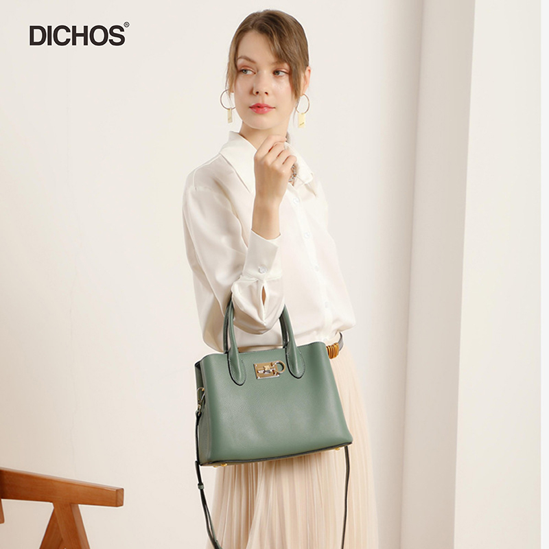Classic matching secret of lady’s bag