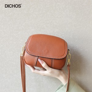 Women’s soft leather messenger bag