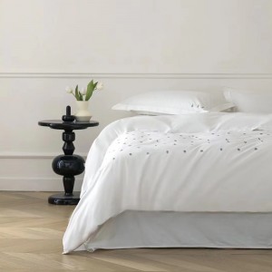 100% Cotton Sateen White Small Decoration Embroidery Bedding Set Sheet Set Customized