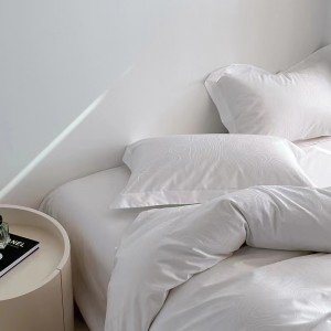 ชุดเครื่องนอนปักคลาสสิกผ้าฝ้าย 100% ชุดผ้าปูที่นอนโรงแรมสีขาว