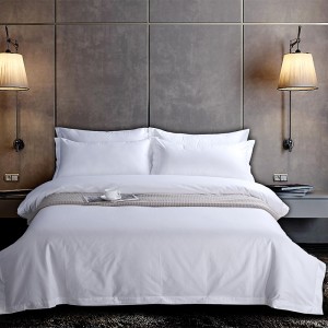 حار بيع عالية الجودة القطن الفراش مجموعة ملاءة سرير غطاء لحاف مع تصميم شعار التطريز