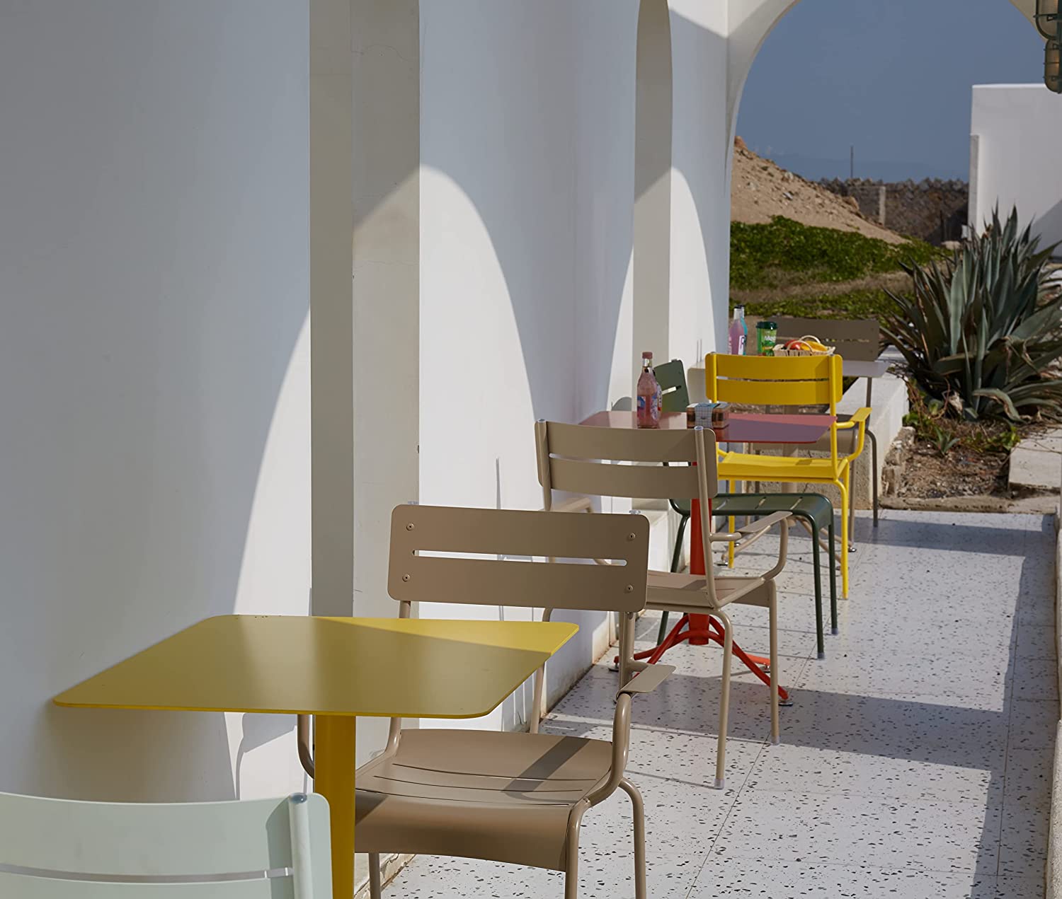 The benifis of metal outdoor furniture!