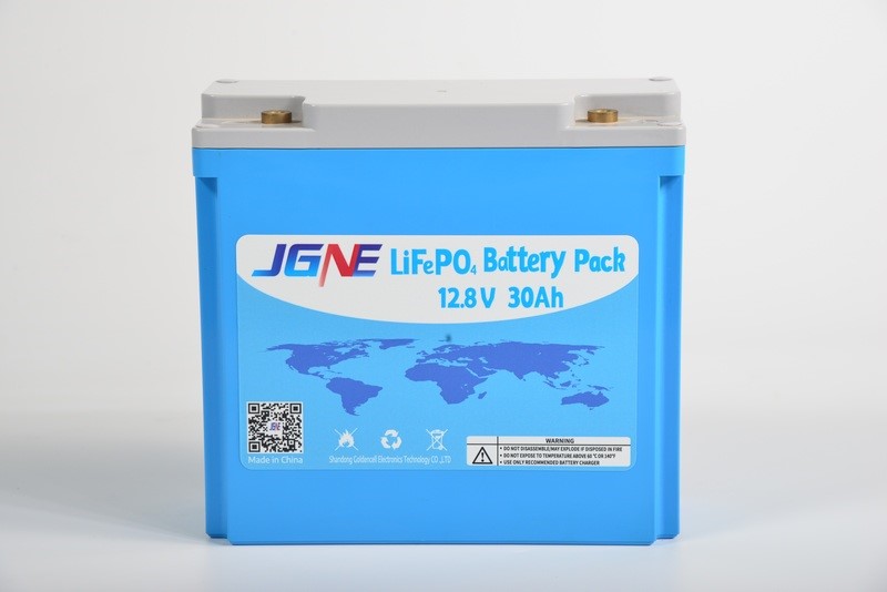 What’s the difference between a lithium battery and a lead acid battery?