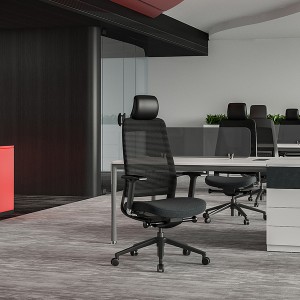 Stilvolle Bürostühle aus schwarzem Mesh für Mitarbeiter