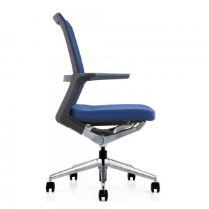 Ergonomiczne krzesło biurowe z siatkowym oparciem i gąbką