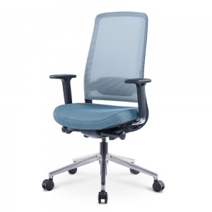 Новое офисное кресло с синей сеткой со средней спинкой