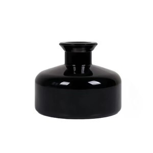 Garrafa de vidro difusora de palheta preta brilhante de 150 ml com tampas esféricas