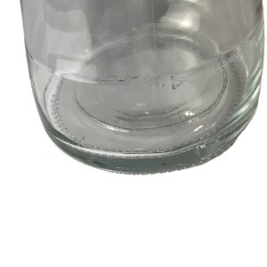 750 ml sulas stikla pudele ar zelta skrūvējamu vāciņu