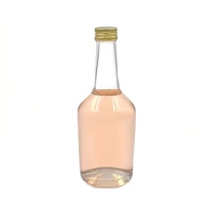 Пустые прозрачные стеклянные бутылки с завинчивающимися крышками