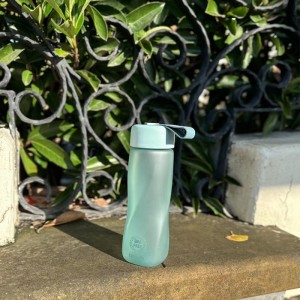 GOX China OEM Tritan Water Bottle with Silicone Handle Loop