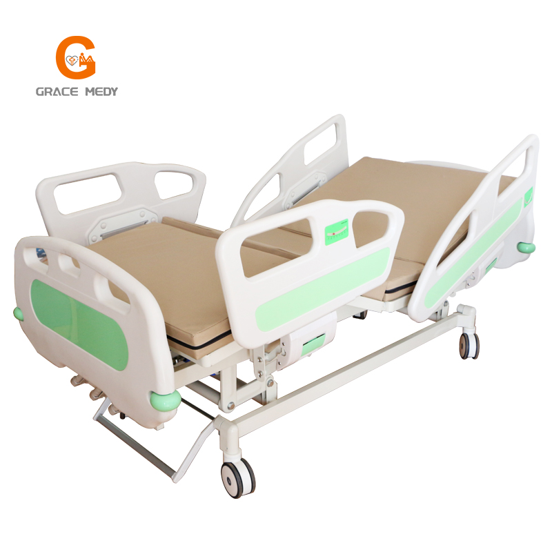 Wholesale Discount Small Medical Trolley - A02-5 ABS central brake medical bed 3 cranks manual ICU hospital bed – Webian
