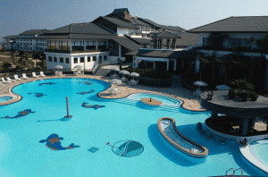 outdoor resort swimming pool service