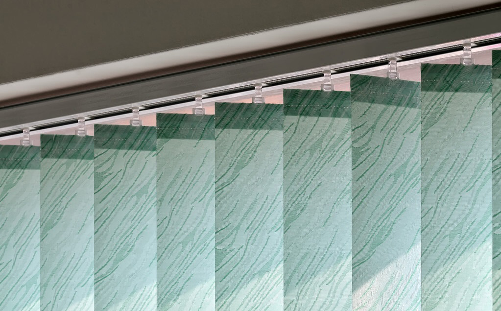 The Operation Type of Vertical Blinds