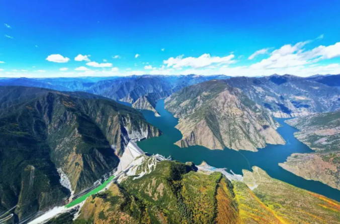 The world’s largest and highest altitude water-light complementary project – the Yalong River Kela Phase I photovoltaic power station grid-connected generation