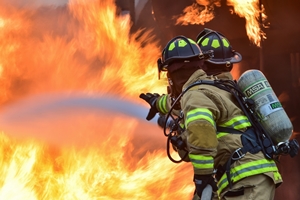 The Golden Minute – Running out of a burning house!