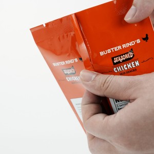 Benotzerdefinéiert entworf Réck Dichtung Pouch fir Verpakung vu Gromper Chips a Garnelen Crackers