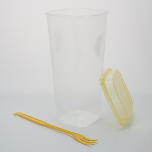 Durable leak-proof transparent multi-purpose injection cup
