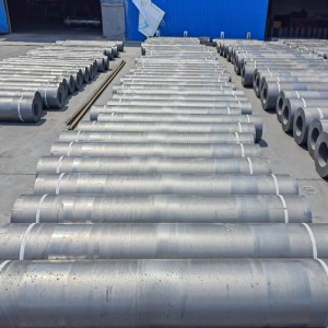 UHP 600x2400mm Graphite Electrodes for Electric Arc Furnace EAF
