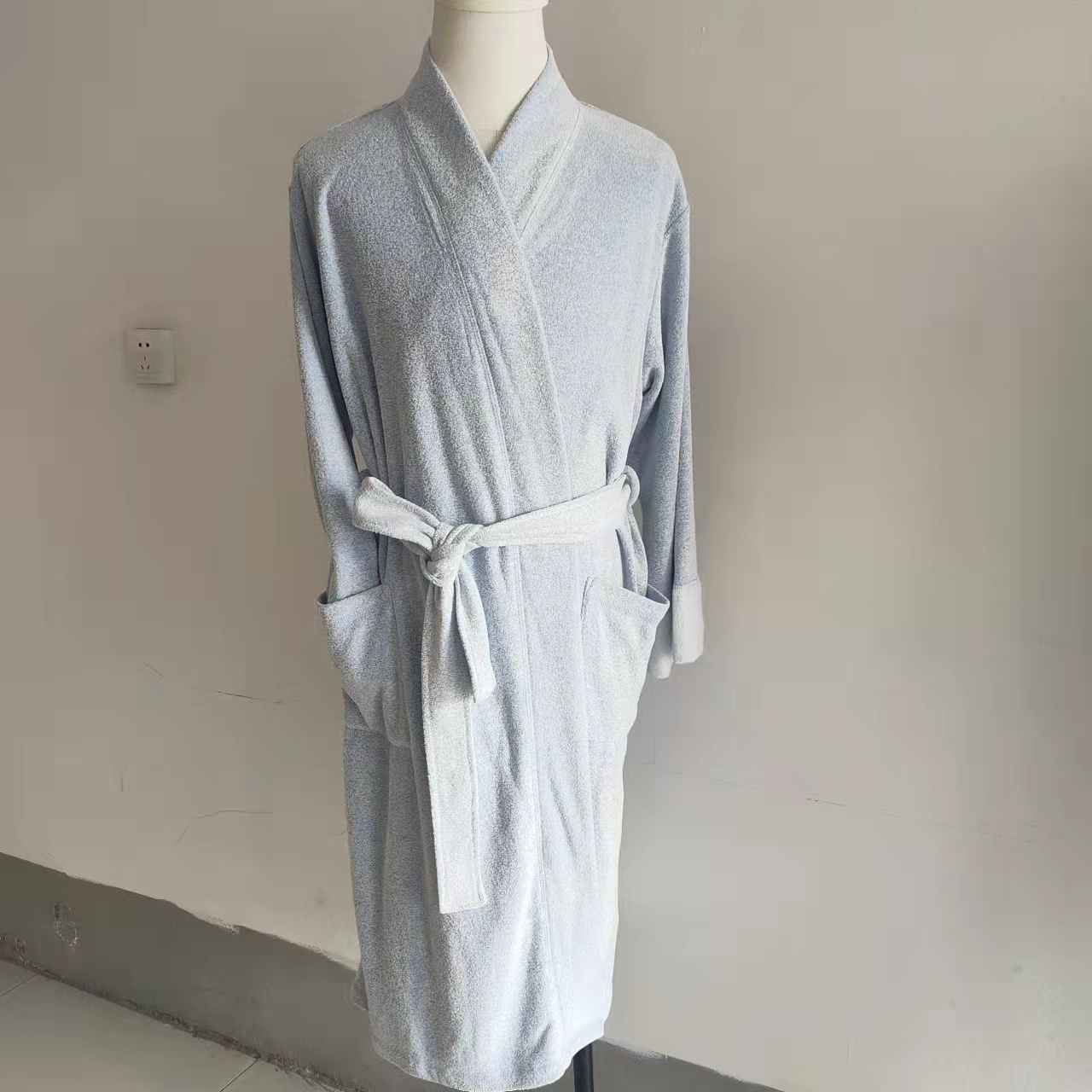China Knitted Black Midi Skirt Supplier –  Women’s Beautifully Soft Robe – Stars Above  – Guohong