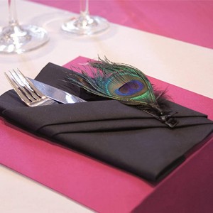 Disposable black napkins used in hotels and restaurants with native wood pulp black cocktail napkins