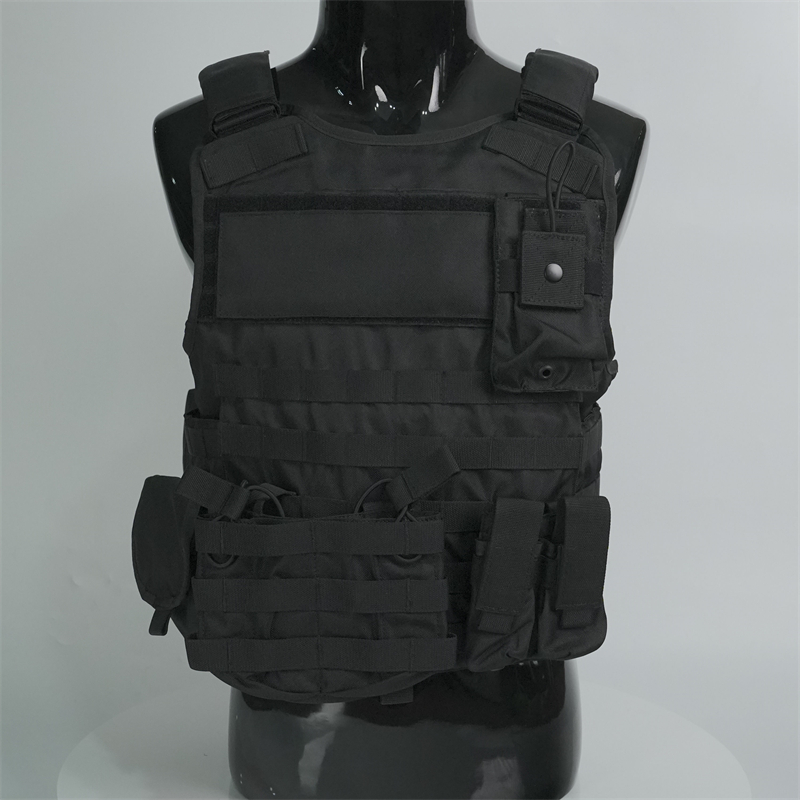 FDY-11  Plate carrier bulletproof vest with pouches Featured Image