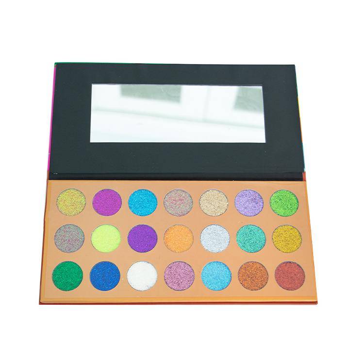 High Pigment Formula Provides One Touch Effect And Buildable Strength – Eyeshadow