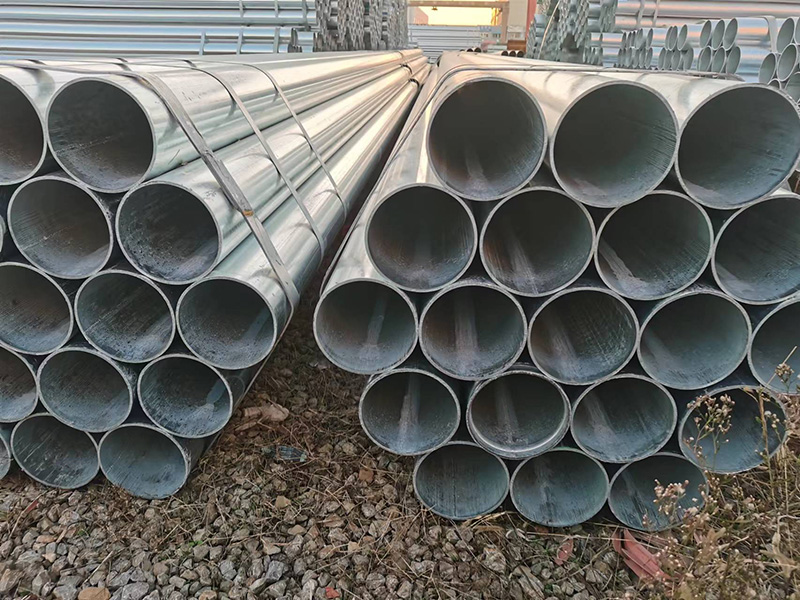 Analysis of Seamless Steel Pipe and Welded Steel Pipe